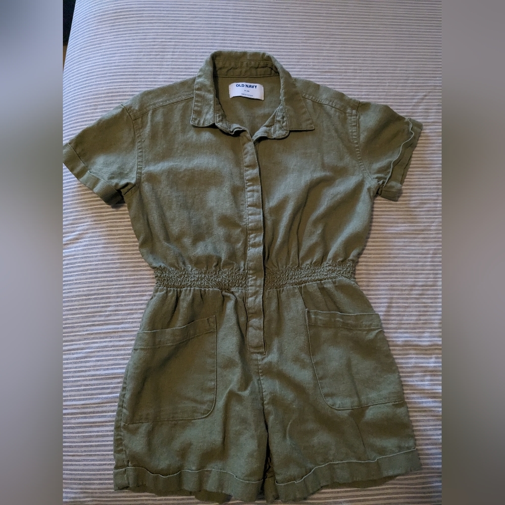 Girls Old Navy romper